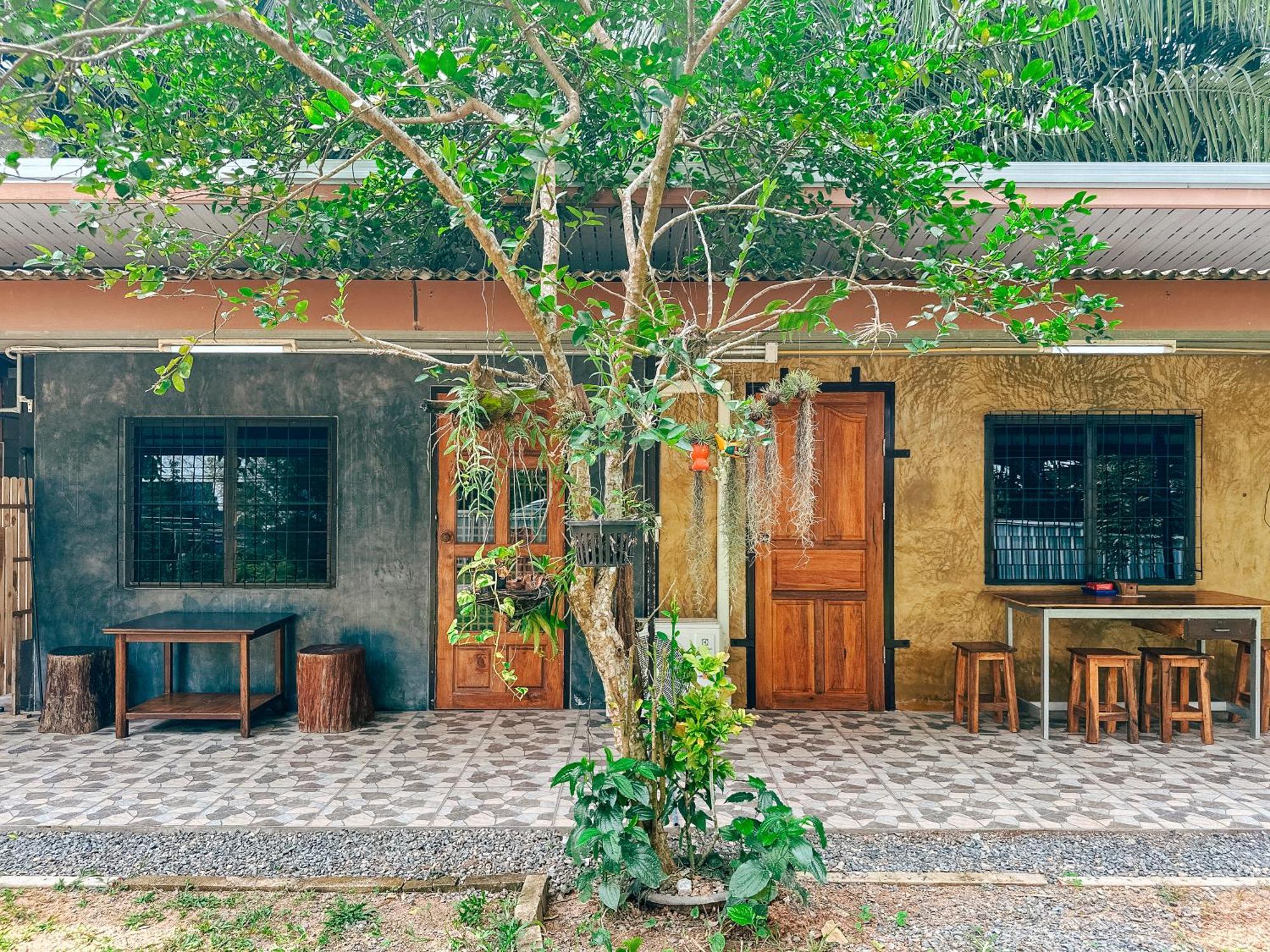 Baan Panmala Guesthouse - Ao Luek, Krabi town Kültér fotó