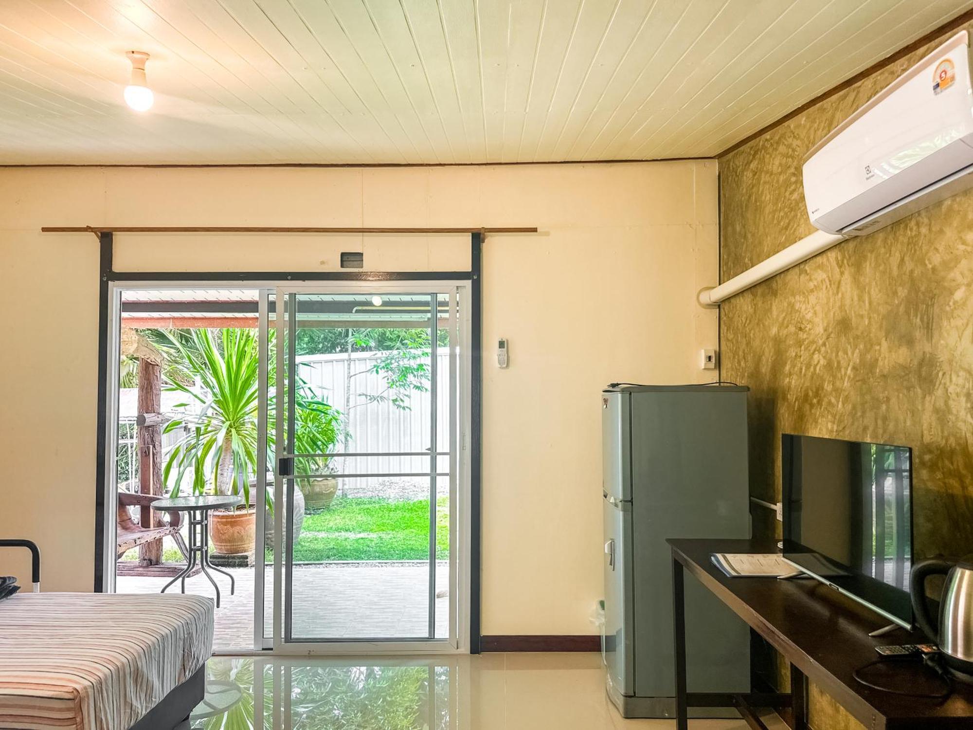 Baan Panmala Guesthouse - Ao Luek, Krabi town Kültér fotó